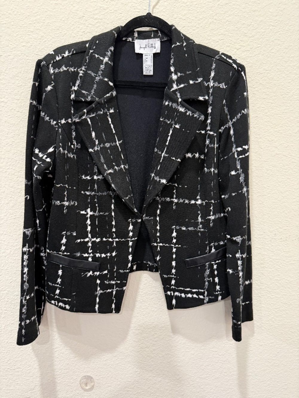 Ladies Joseph Ribkoff black and white blazer size 16 - Good